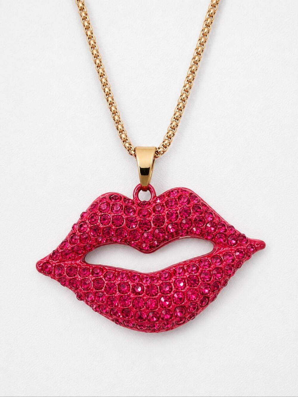 NWT Betsey Johnson Red Rhinestone Pavé Lips Pendant Necklace – Gold Tone Sz 30"